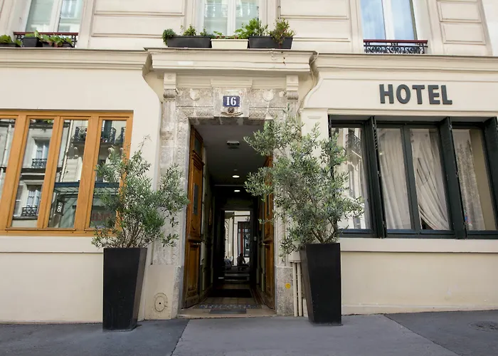 Montmartre - Nouvellement Renove